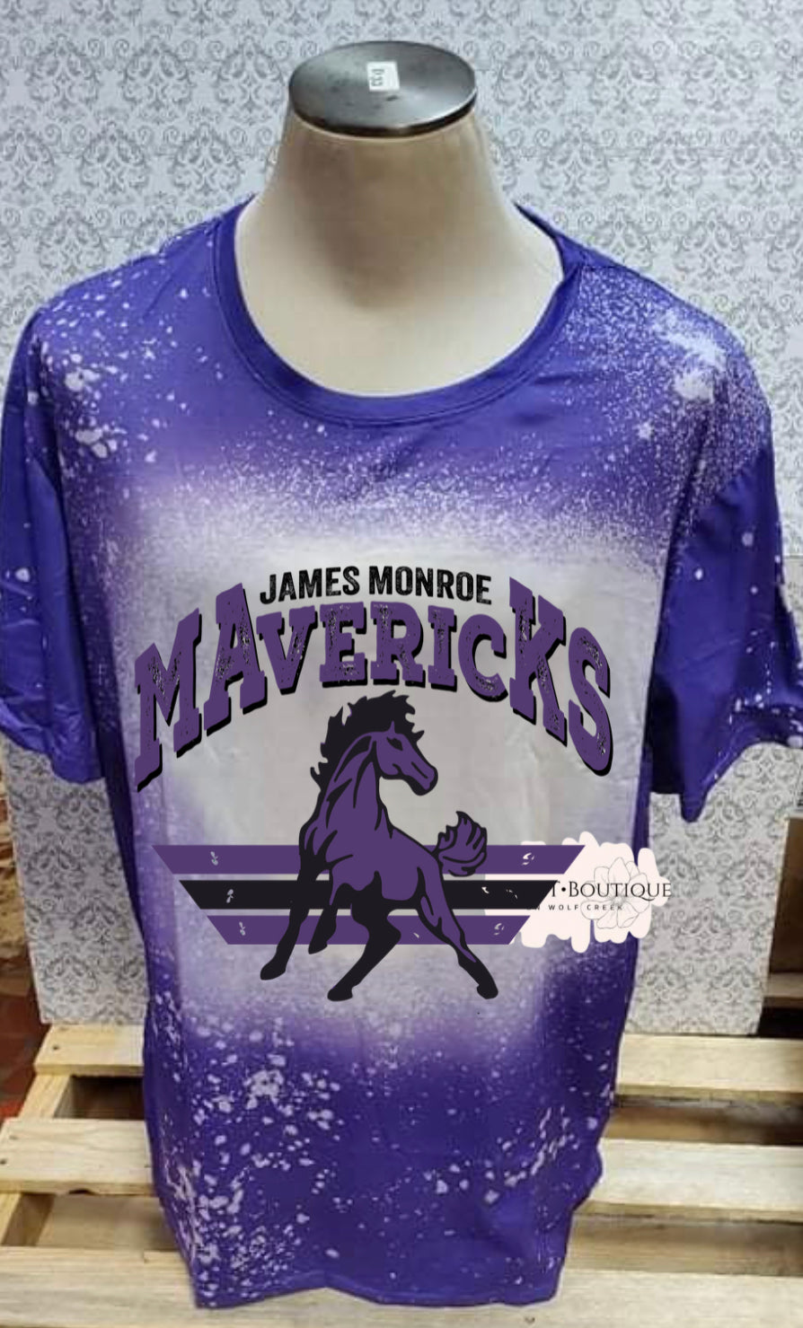 Vintage Distressed James Monroe Mavericks Sweet T