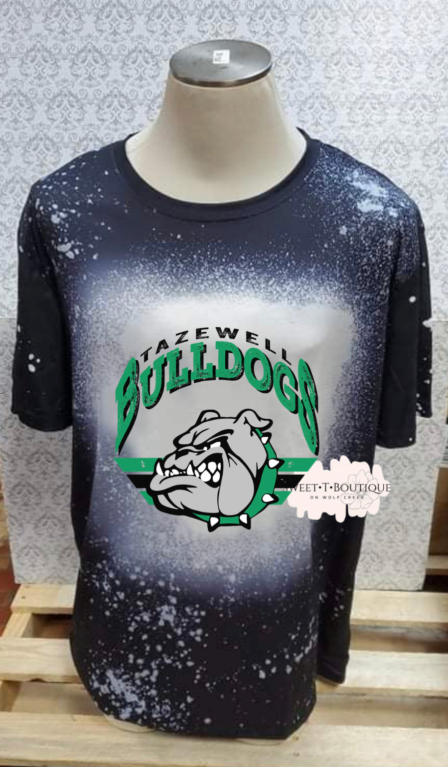 Vintage Distressed Tazewell Bulldogs Sweet T